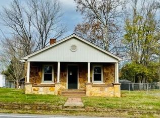 402 Main Ave W, Hildebran, NC 28637