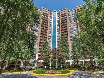 10101 Grosvenor Pl APT 909, Rockville, MD, 20852