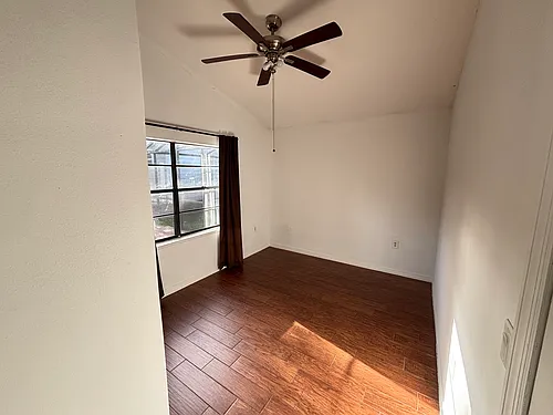 932 Meller Way Photo 1