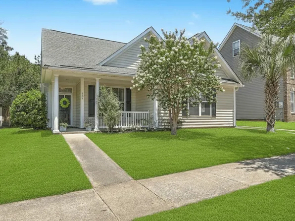 104 Pavilion St, Summerville, SC 29483
