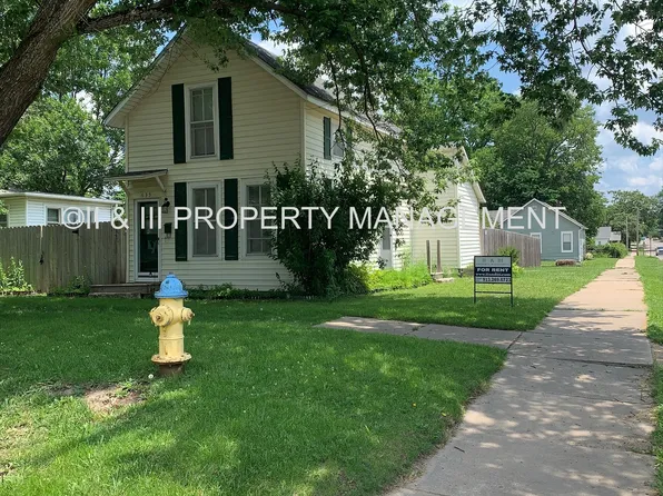 633 S Elm St, Ottawa, KS 66067