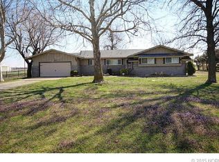 9221 S 4110 Rd, Oologah, OK 74053