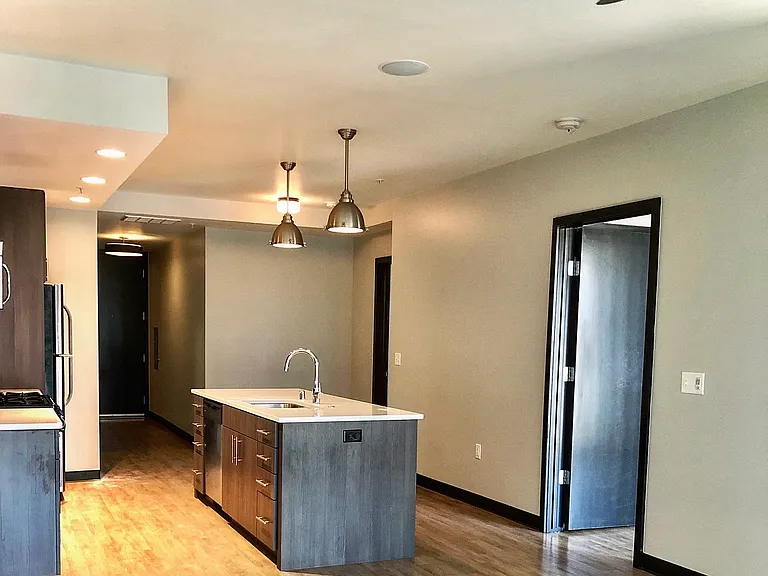 1530 N Jackson St #401 — Photo 11