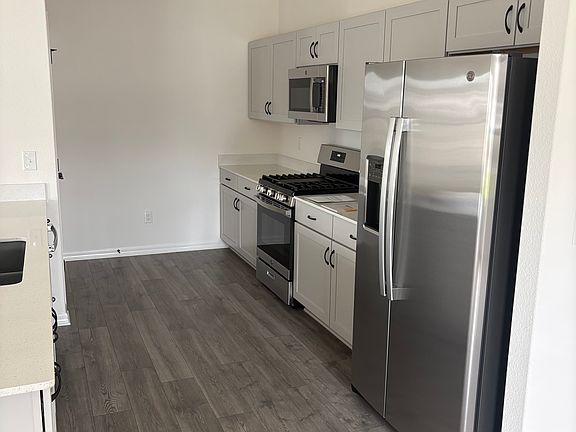 2nd image of 7435 Cunningham Path
