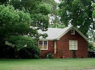 620 E 60th St, Savannah, GA 31405