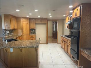 8727 4th Ave, Hesperia, CA 92345