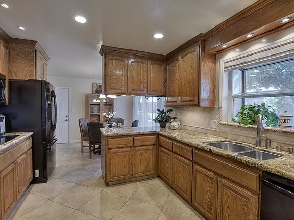 4th image of 1784 Little Branham Ln