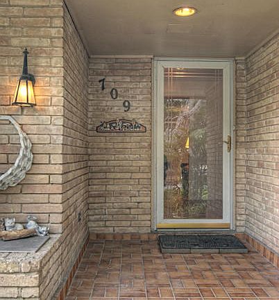 4th image of 709 Crestview Dr