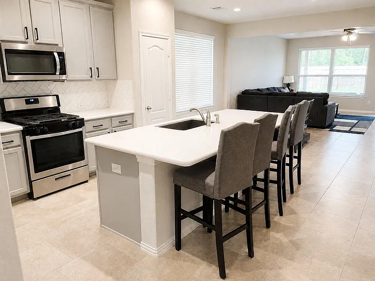 12646 Barclay Terrace Dr — Photo 4