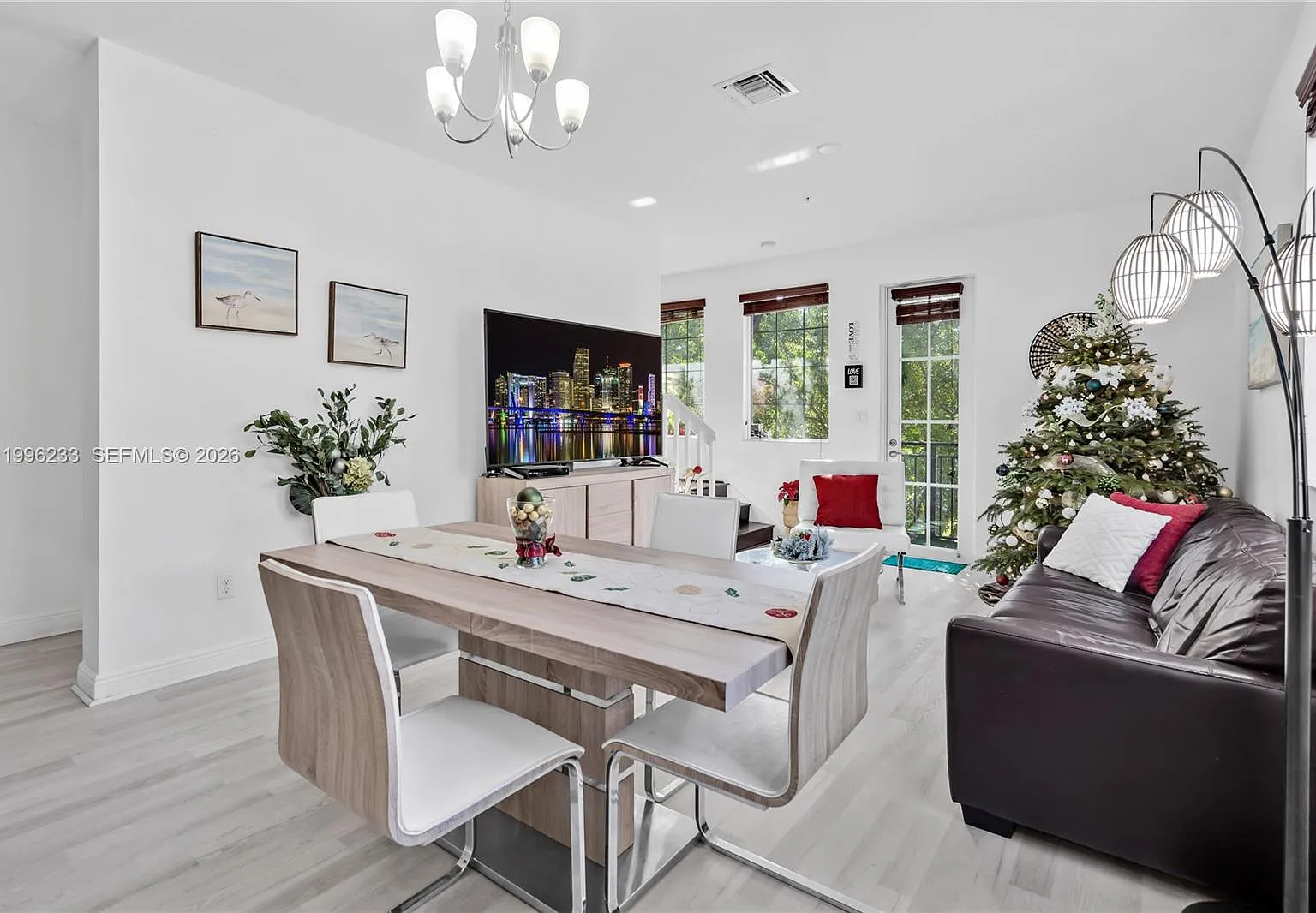 3 bed, 1745 sqft, $3,500 — Photo 1