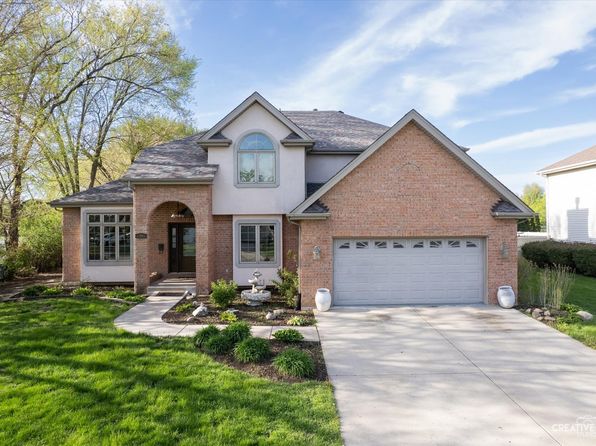 1305 Campbell St, Joliet, IL 60435