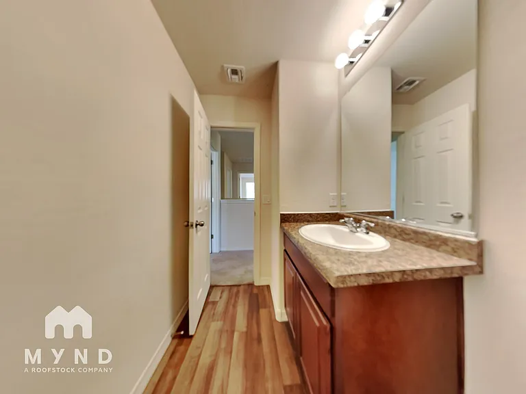 1669 E Prickly Pear Pl — Photo 17