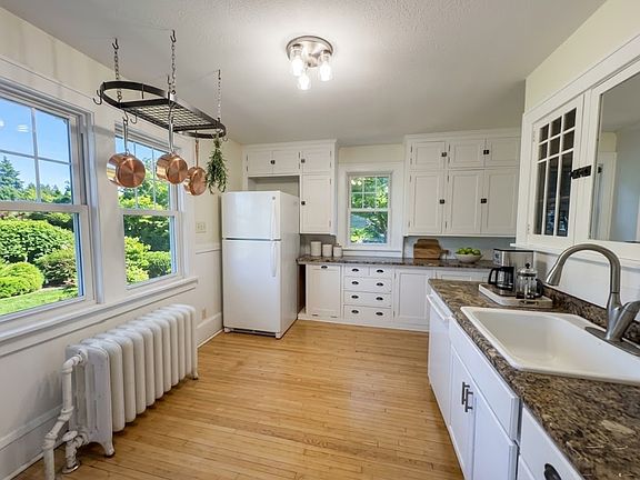 3rd image of 930 Dodd Rd #1
