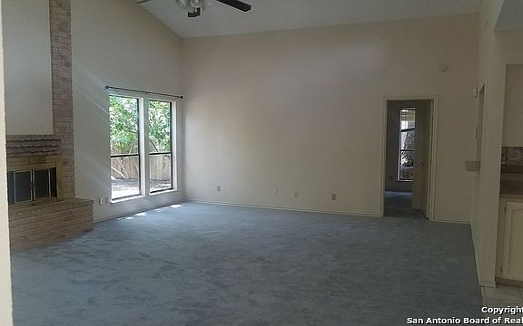 4th image of 6102 Desert Trail St