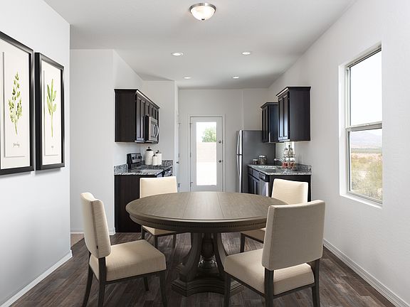 Comet Dining Room and Kitchen
