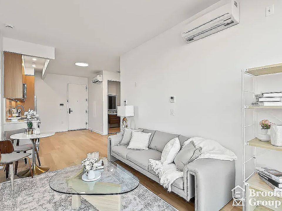 1st image of 556 Baltic St #509