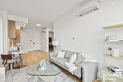 556 Baltic St Photo 1