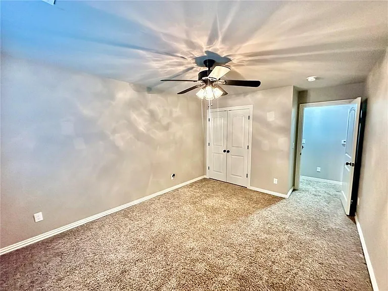 186 Old Farmington Rd — Photo 36