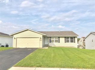 8340 Crooked Bend Rd, Roscoe, IL 61115