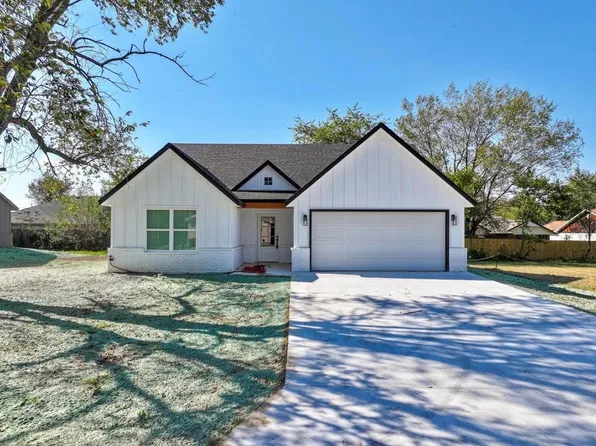 104 Zachary Dr, Grove, OK 74344