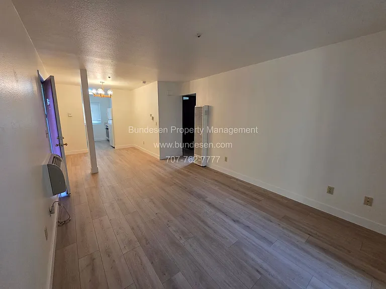 732 Beaver St — Photo 8
