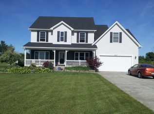 6327 Hidden Rdg, North Tonawanda, NY 14120