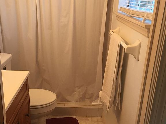 5th image of 2340 Oglesby Ave