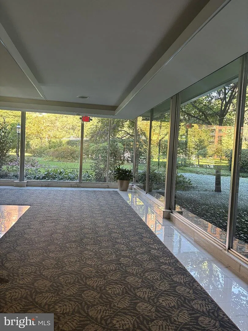 Studio, 1.0 bath, 555 sqft, $1,800 — Photo 4