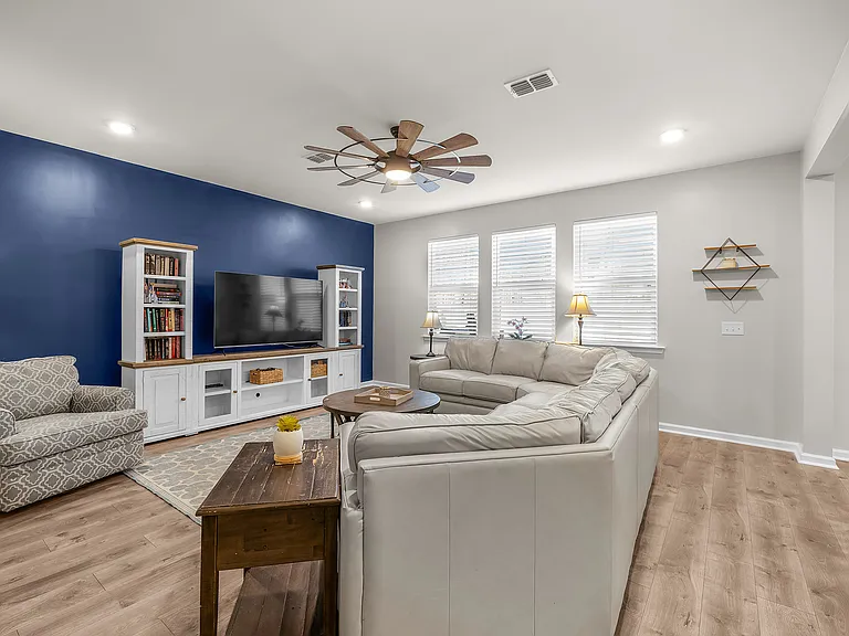 227 Benelli Dr — Photo 11