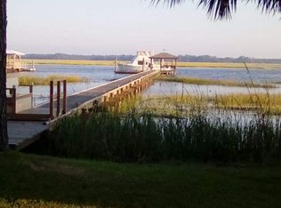 17 Frame Ave, Beaufort, SC 29906