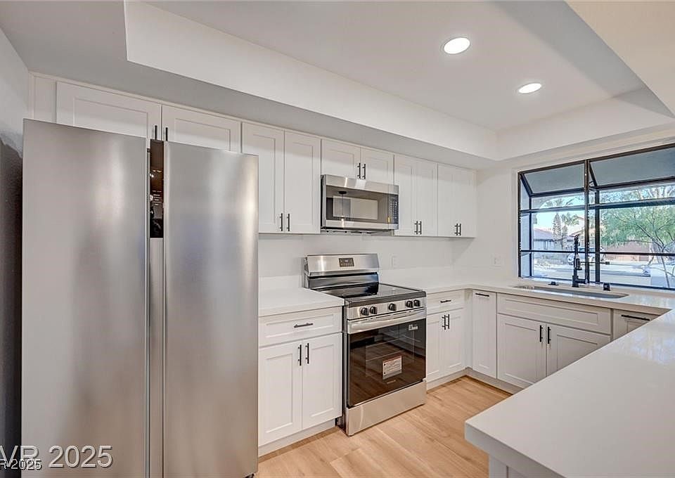 1st image of 8412 Mulcahy Ave