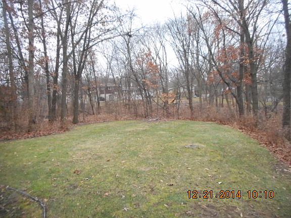 2nd image of 15127 Acorn Ln