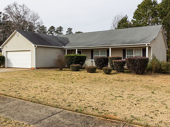 2nd image of 909 Rosewood Ln