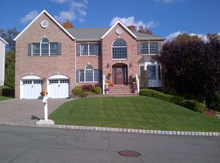 107 Point View Pkwy, Wayne, NJ 07470