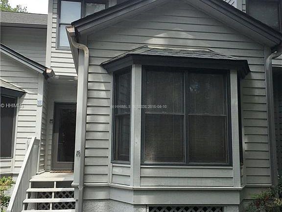 2nd image of 19 Lemoyne Ave APT 35