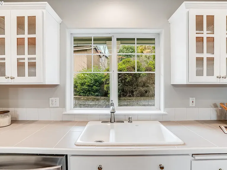 22436 SW Meissinger Pl — Photo 10