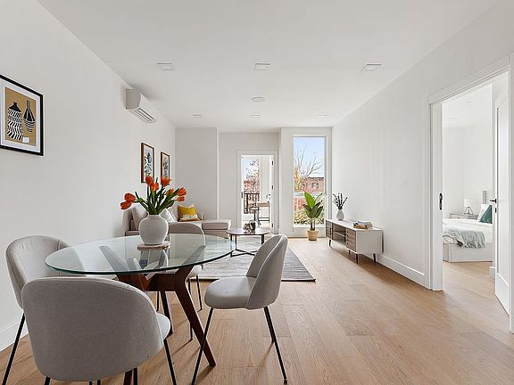 3rd image of 289 22nd St #1R