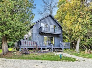 157 Clar Lin Rd, Algoma, WI 54201