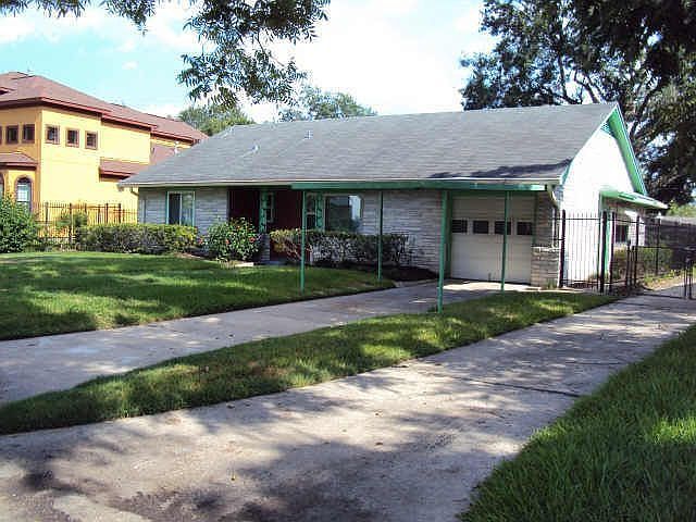1st image of 3826 Southmore Blvd