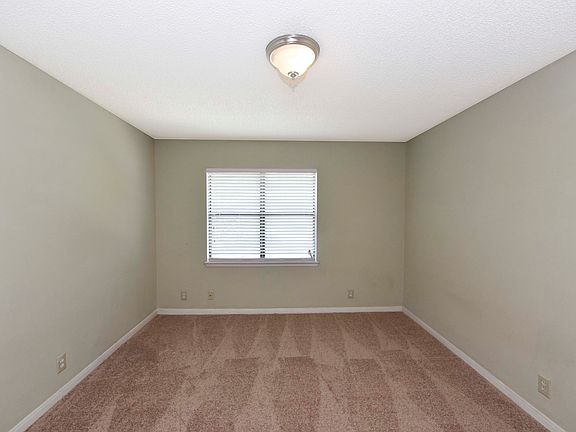 4th image of 116 Croley Ct #116