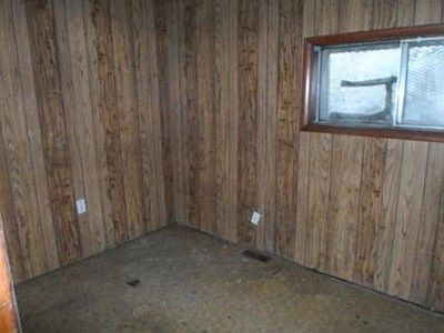 3rd image of 2874 Collins Hwy