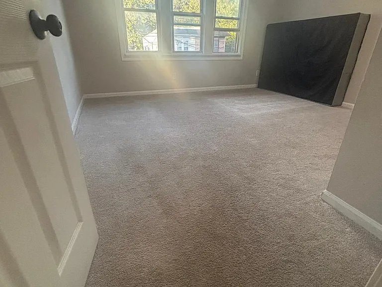 87 Vine St — Photo 13