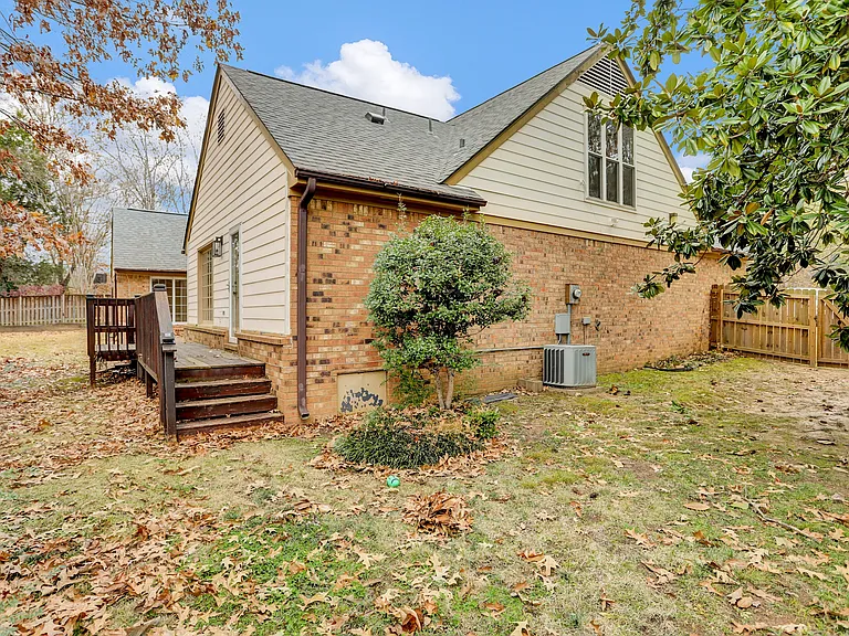 7255 Penbrook Cv — Photo 32
