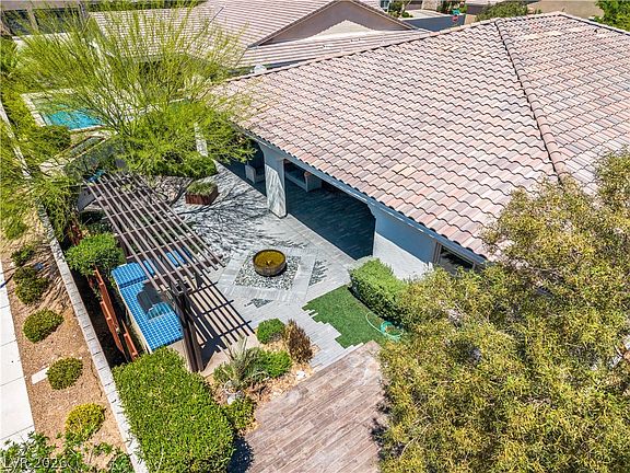 2nd image of 9335 Las Haciendas Rd