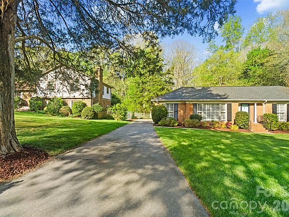 2nd image of 138 Dovershire Rd