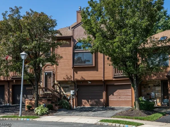 8 Powderhorn Dr, Rockaway Twp., NJ 07866