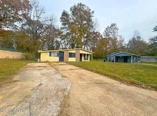 5328 Queen Christina Ln, Jackson, MS 39209