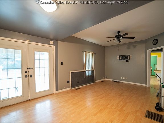 5th image of 5611 Church Dr