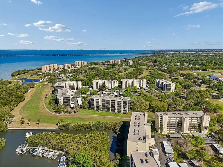 900 Cove Cay Dr #5F — Photo 59