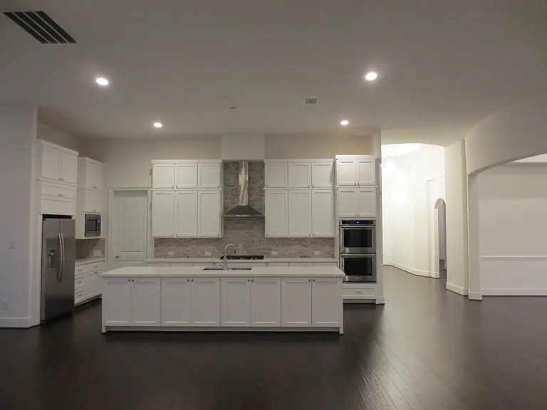 4059 Ashland Woods Dr — Photo 7